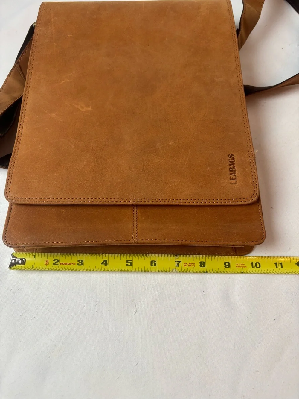 NWOT LEABAGS London Leather Messenger Shoulder Laptop Bag Unisex Brown